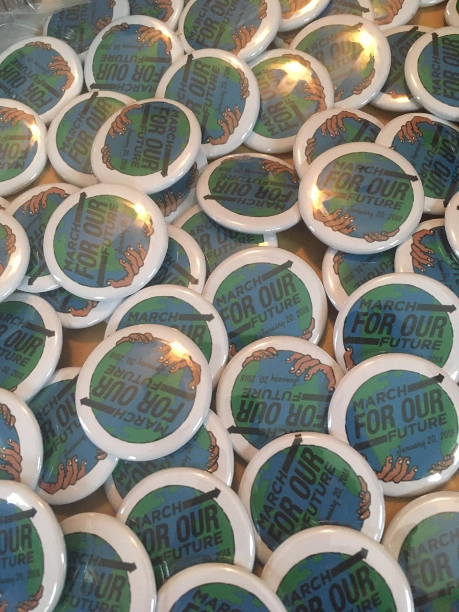 march_future's tweet image. Ira's busy making buttons! Press your own at the art party this Sunday @ 420 Pine Street, Burlington (The Hive Studio) or scoop some up at the march by donation #VTM4OF