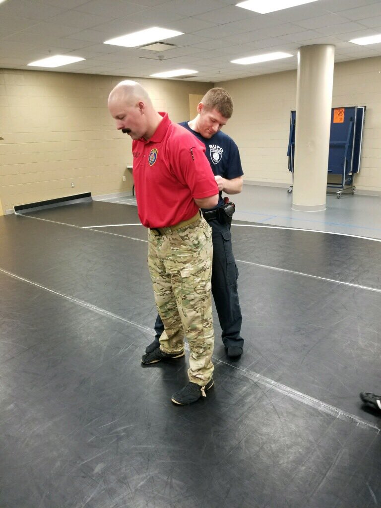 BradleyUPolice's tweet photo. More training fun today! The totality of today may lead to some sore officers but it’s what we do to stay performing at the highest level! #WinterInService https://t.co/3mEM6cSHtQ