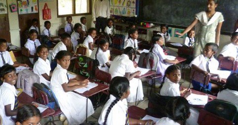 I'm happy to announce that this year I'll be donating $1 from every UsefulCharts order to the <a href="/TeaLeafTrust1/">Tea Leaf Trust</a> in order to help improve education in the underprivileged tea-growing region of Sri Lanka usefulcharts.com/pages/charity-…