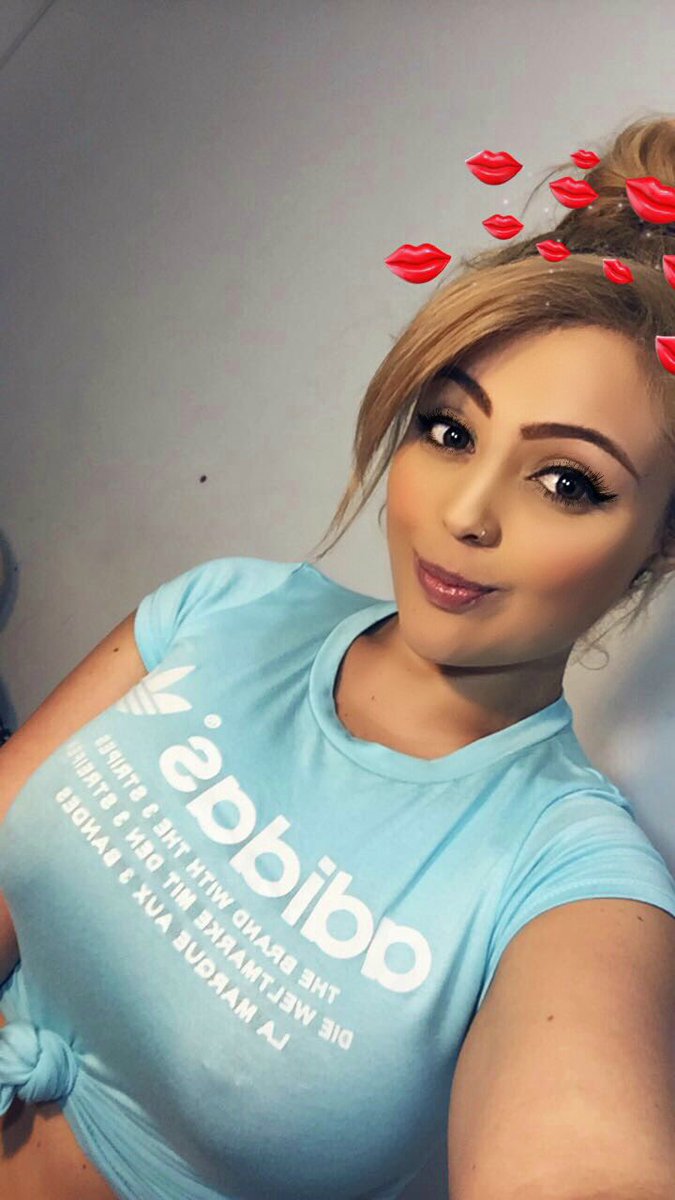 selenna095's tweet photo. Online boys @chaturbate @chaturbateEU @ChaturbateBlog @selenna095 @Stevecv67Steve https://t.co/Iok7jFuoaD