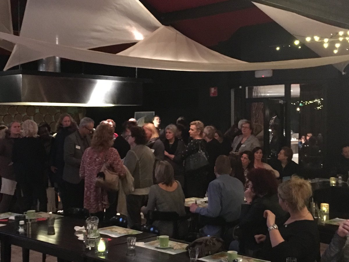 reneleideritz's tweet photo. Tweede diner sessie met medewerkers Magentazorg over toekomst visie ook succesvol! https://t.co/ZETc1n8C6y