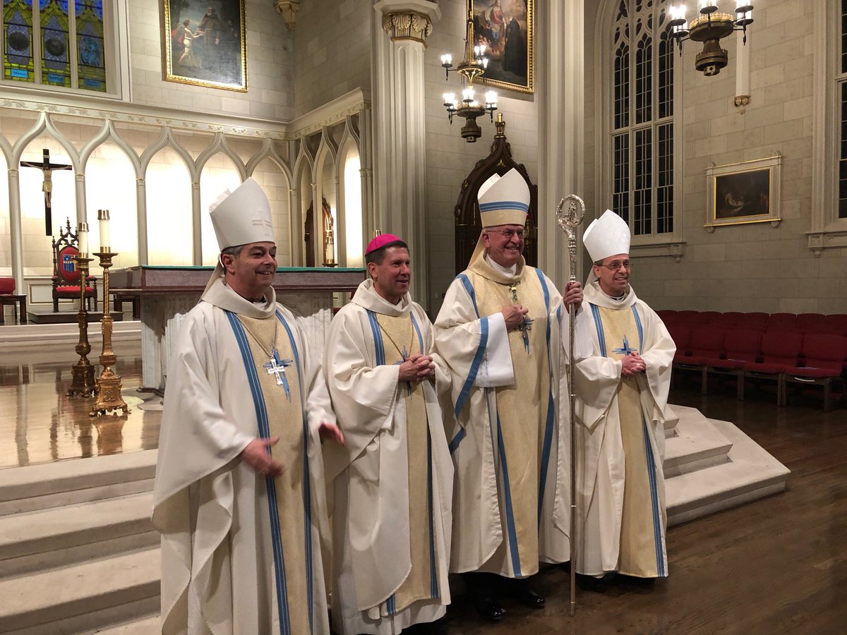 BishopMedley1's tweet photo. Archbishop Kurtz /Louisville, Archbishop Thompson/Indy, Bishop elect J. Mark Spalding/Nashville &amp; @BishopMedley1 / Owensboro at celebration marking Bishop Spalding’s appointment. https://t.co/5wA4wocb5V