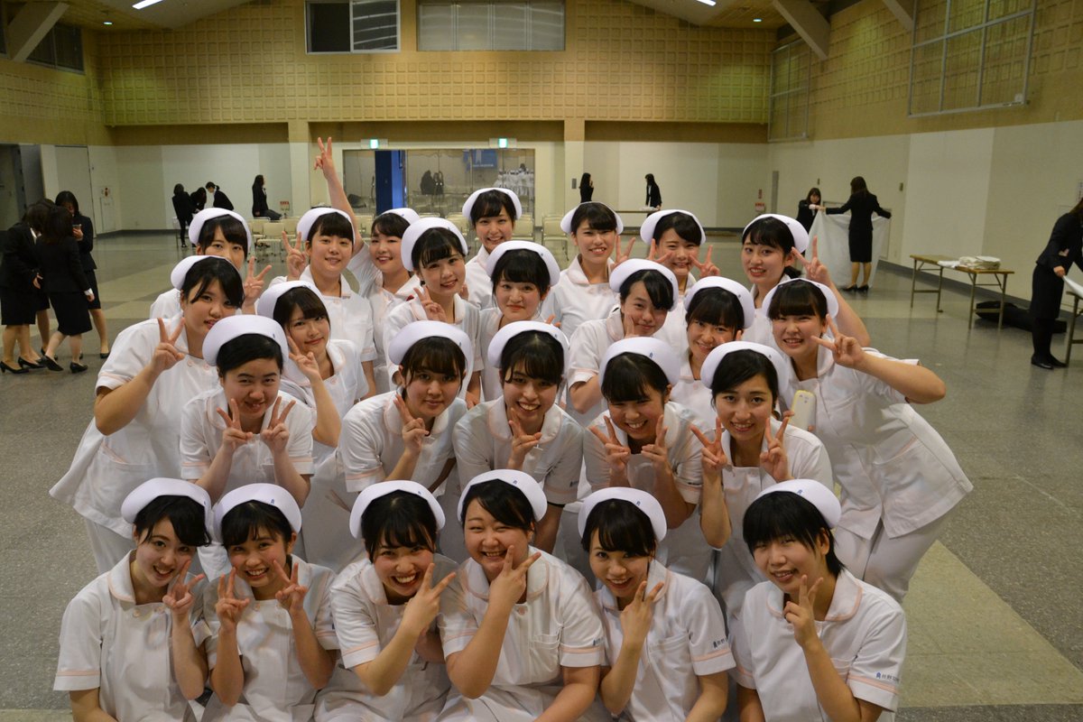 長野平青学園 歯科衛生士科2年生が いよいよ来週から臨床実習に入ります 昨日戴帽式を行い 衛生士になる為の意識を高めました 立派な歯科衛生士になれるよう臨床実習で多くのことを学んできてくださいね 笑顔を忘れずに 長野平青学園 専門学校