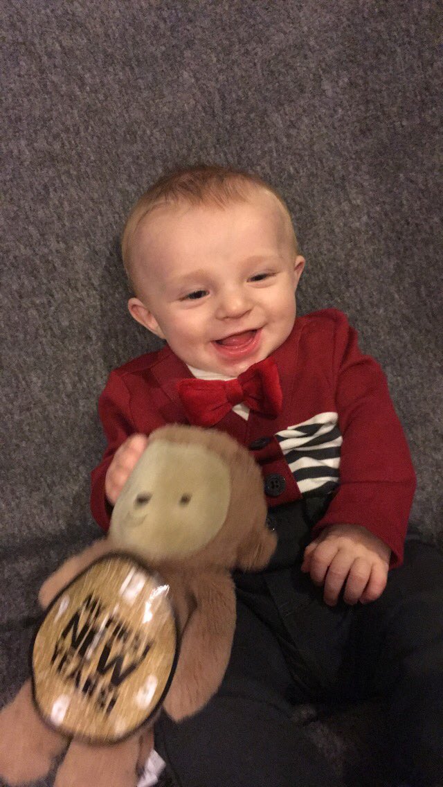 OnSumRealSht's tweet photo. #Latepost but my little man on New Years 💖✨ https://t.co/T86lPH2Z3B