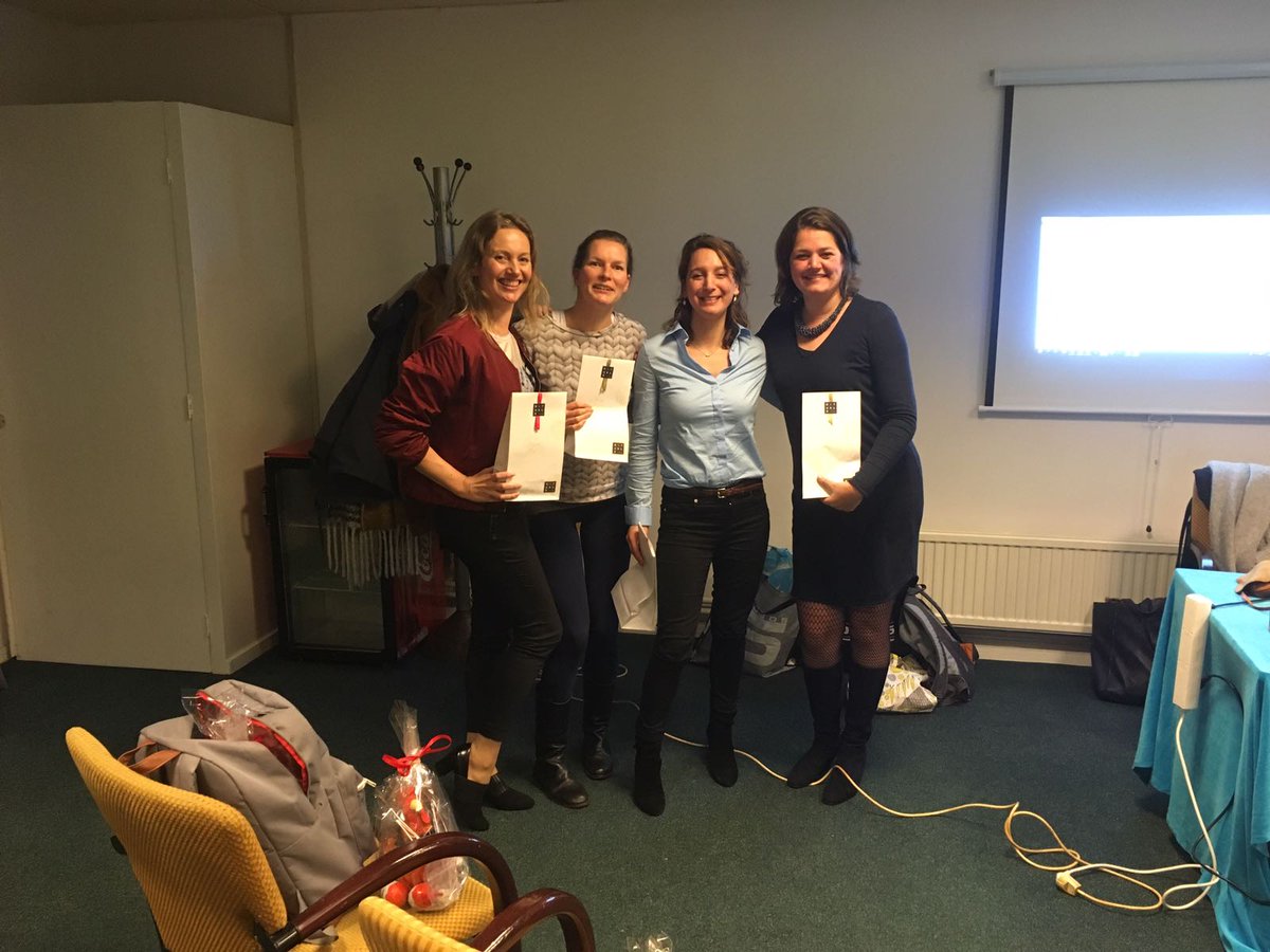 JCI_Sticht's tweet photo. JCI 't Sticht bedankt (vlnr) Sarah, Jorien, Sanne &amp; Jage voor hun inzet als bestuur in 2017! https://t.co/cFM0PxJ1YQ