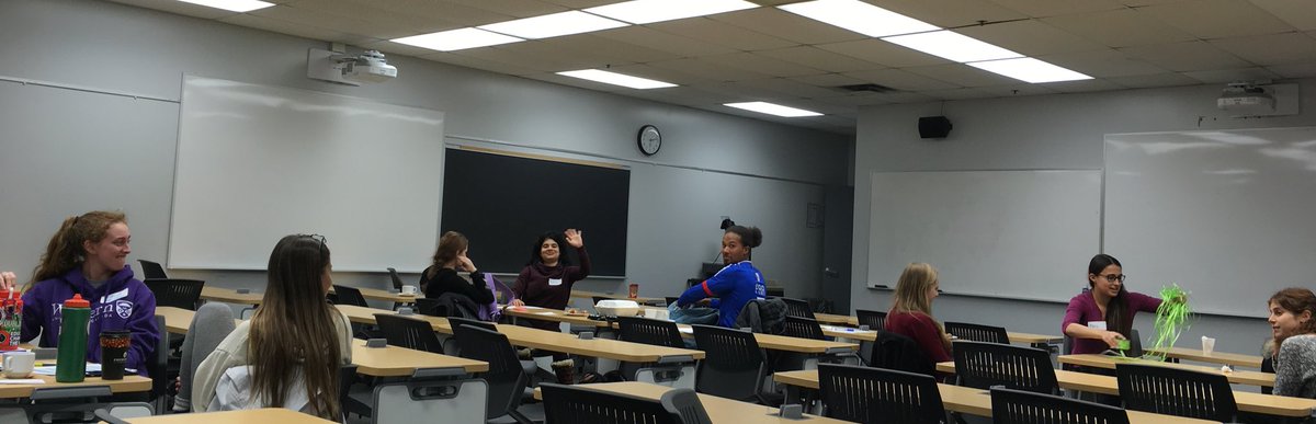 CDTsang's tweet photo. Academic Mentorship program in #psych @huronatwestern tonight! Senior students and first-year students ice breaker night! #buzz #researchwith❤️ https://t.co/nD2PcSQrLb