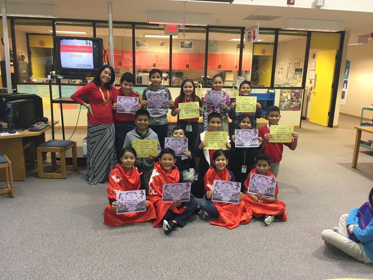 MsMendoza6's tweet photo. @LiestmanES #readingisgreat @Istationed to be successful #awardsceremony for #successfulstudents @Alief_Lang_Arts @AliefISD #chipmunkthing #liestmanstrong πππβ€οΈππππ https://t.co/6QYLnuAPk3