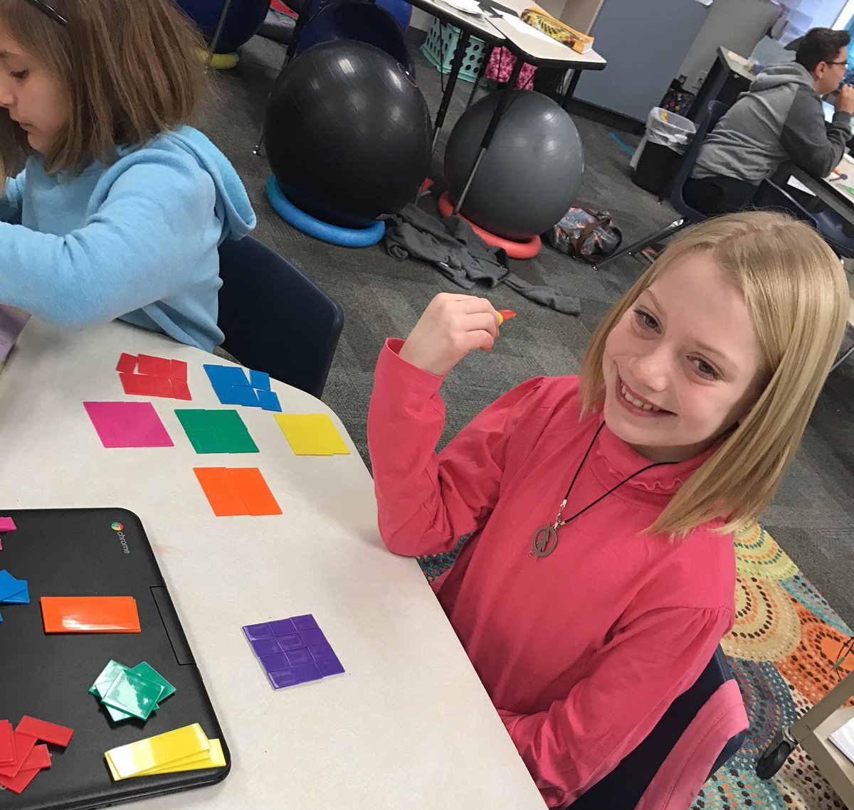 s_young2012's tweet photo. Learning fractions with week! #AustinBlueRoos https://t.co/suQcj1Ykvb