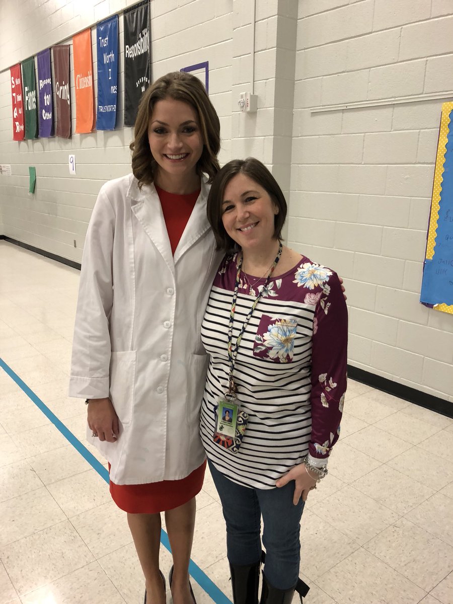 VinotTeach's tweet photo. Felt a little star struck today!  Channel 2 meteorologist Britta Merwin paid GTE a visit and was awesome!  Loved how she motivated the kids! https://t.co/fS4efaoOhM