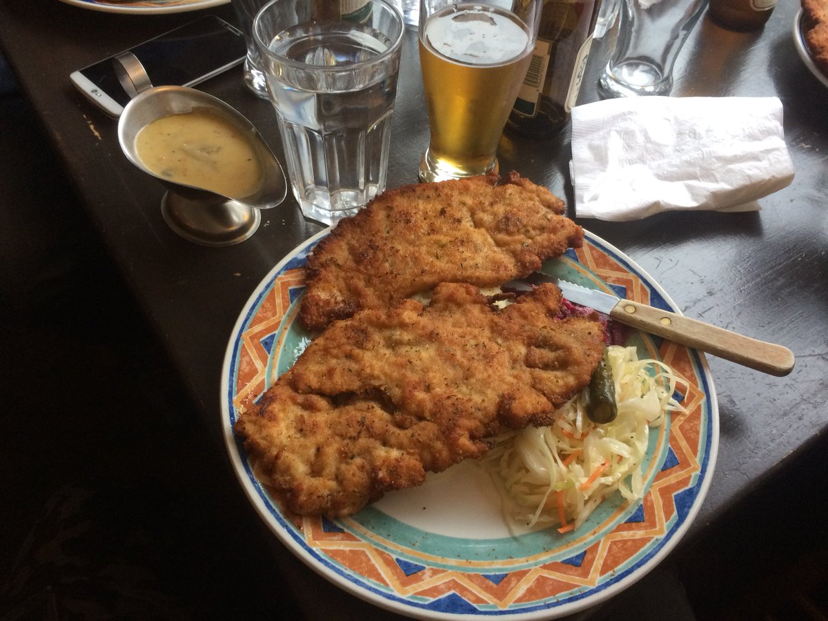 ProErikStrange's tweet photo. #LunchTimePhoto #lunch of #Champions #SchnitzelS #European #food #yummyfood #wrestler #gains #muscles #bulk #Grindtime #workoutmotivation #fitness #bodybuilding #meal #eat #ChangeThingsUpBy #strangethingshappen #letsgetstrange #healthy #life #bodybuilding #actorslife #Vancouver https://t.co/HARYP62mCc