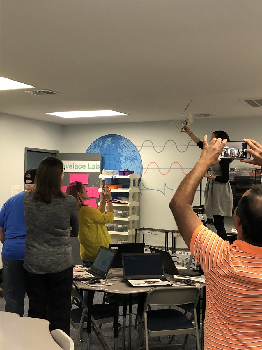 TXPartners4OST's tweet photo. STEM Networking in action! #steminafterschool #AfterschoolWorks @LATTNetwork @TXGCP https://t.co/YYOYj5w86O