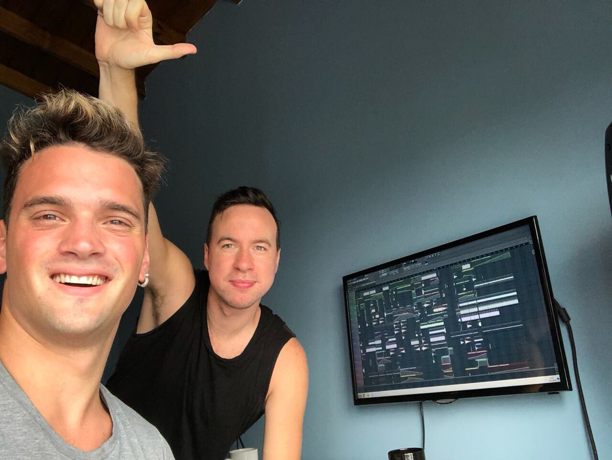 New collab finished with @ChrisSchweizer . See you in #ASOT850 #MadeinArgentina https://t.co/E6liM92MU2