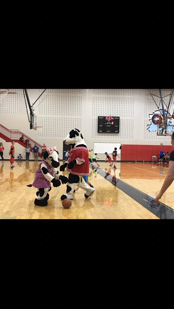 jasperstrong3v3's tweet photo. #tbt to last years Jasperstrong Tournament!! If you want to be apart of it this year be sure to register a team. Link in bio!!! https://t.co/q4SM8Oac7O