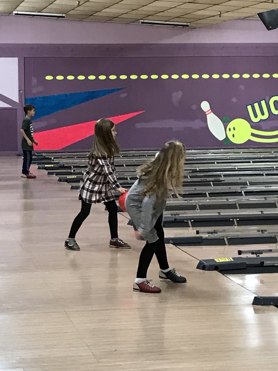 Fun day exploring Force and Motion at our Bowling field trip!! #happyGSD @villak_villa @TeamBrozek @TeamMalinowski