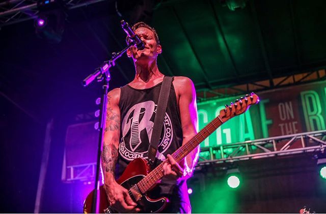 ballyhoorocks's tweet photo. #Florida!
• 1/26 The West End - Sanford
• 1/27 Beachside Tavern - New Smyrna Beach
• 1/28 The Wilbury - Tallahassee

#ballyhoo #girls #punkrockreggaesexmusic #rightcoastrecords #ingrooves #kemper #mesaboogie #ernieballmusicman #fender #elixirstrings … https://t.co/EA5j4kK6hX https://t.co/BmBdoCW56R