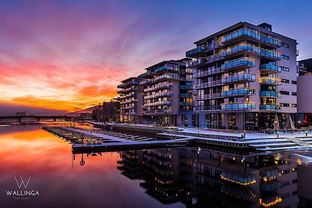 bryllupfoto's tweet photo. Sunrise! Union brygge, Drammen (via https://t.co/lwMR2MDhke) https://t.co/Te1kNszmUQ