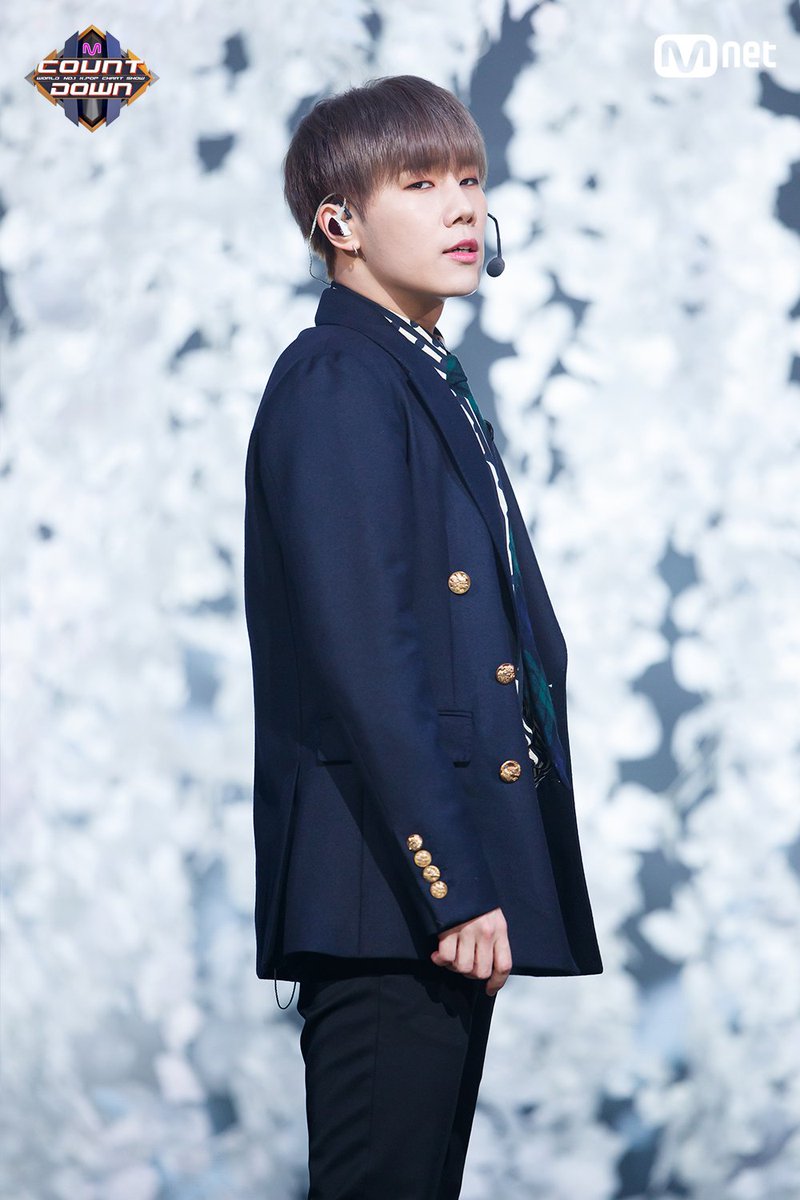 gyusarchive's tweet photo. 180111 • MCountdown

my blood is GOLD i speak INSPIRTISH i live in the INFINITE UNIVERSE leaders of this country INFINITE...i am an INSPIRIT https://t.co/BCFqddkChy
