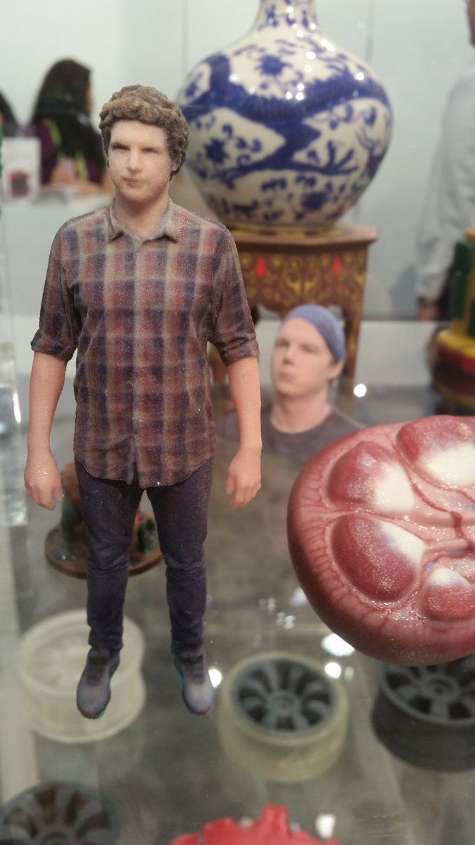 bwalsh51's tweet photo. Color 3d printing at cost... mass customization could be a reality #CES2018 #deloittegoviotces #IsThatJonahHill? https://t.co/WawAhPyFJU