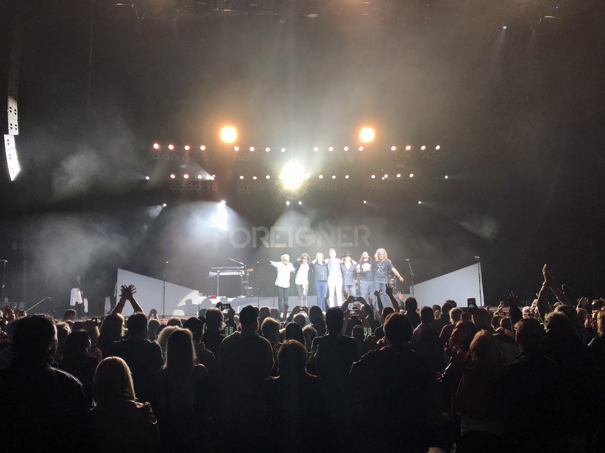 PAShopPro's tweet photo. @ForeignerMusic rocked our NEW @AdamsonSystems E15 Rig on their Ontario dates! #audiophile #CanadianMade #E15 #E119 #S10 https://t.co/sMNp41td3c