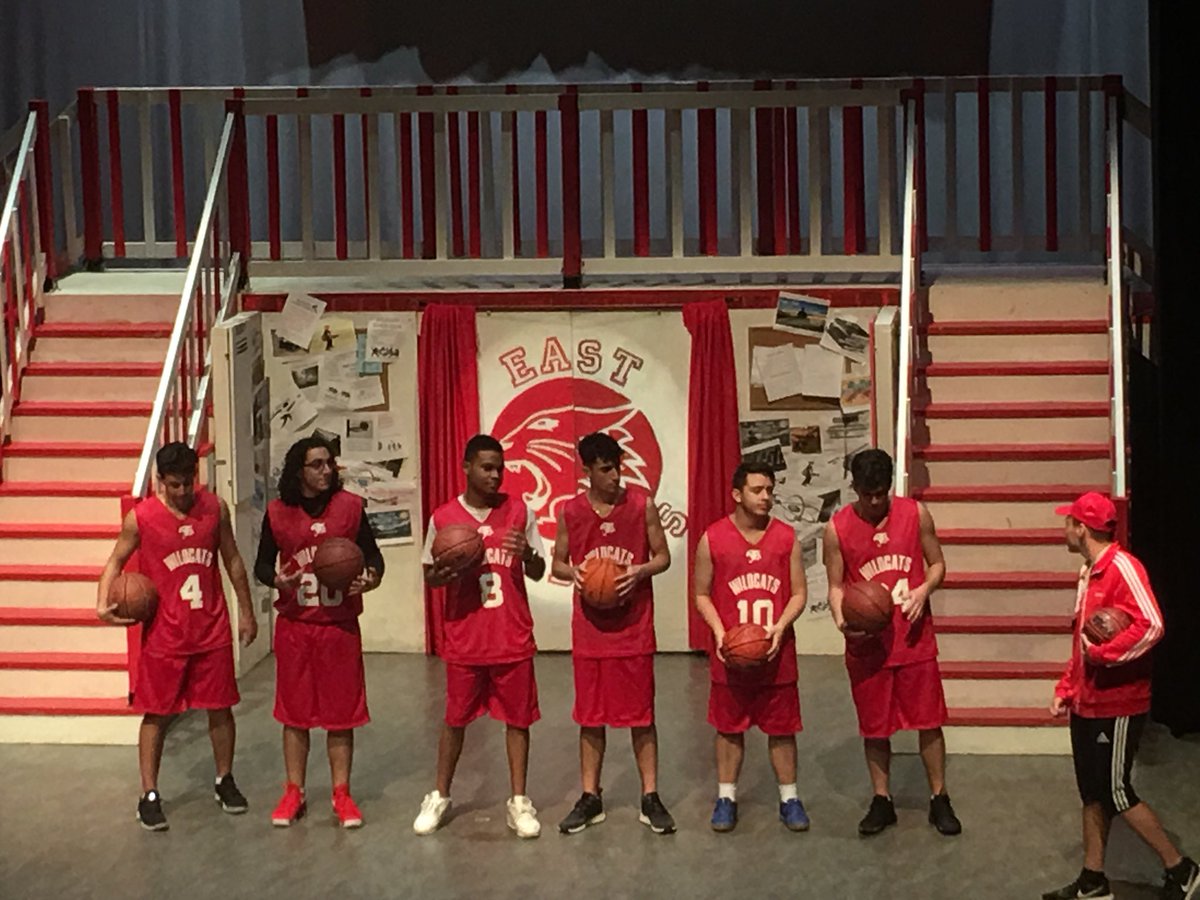 Holy Cross school production of “High School Musical” @ YCDSB Performing Arts Centre: AMAZING!!