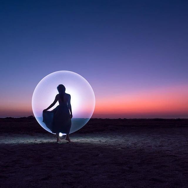andriezzo's tweet photo. White circle at the blue hour with Agnese 🌀 #lightpainting #lightcircle #bluehour #sunset #sky #beautifulplaces #salento #puglia #olympus #olympusitalia #tubetribe #model #pose #spunups #lightpainter #olympusomdem5mark2 @olympus_italia #longexposure … https://t.co/Iy870kB5ll https://t.co/tN4ZYMELpk