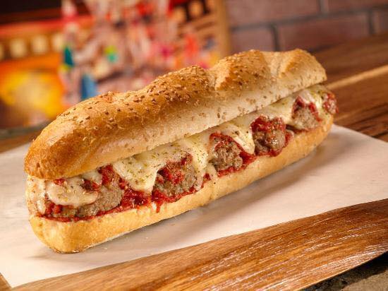 MellowDESTIN's tweet image. Who's craving our Meatball Hoagie tonight? 🙋🏼‍♂️