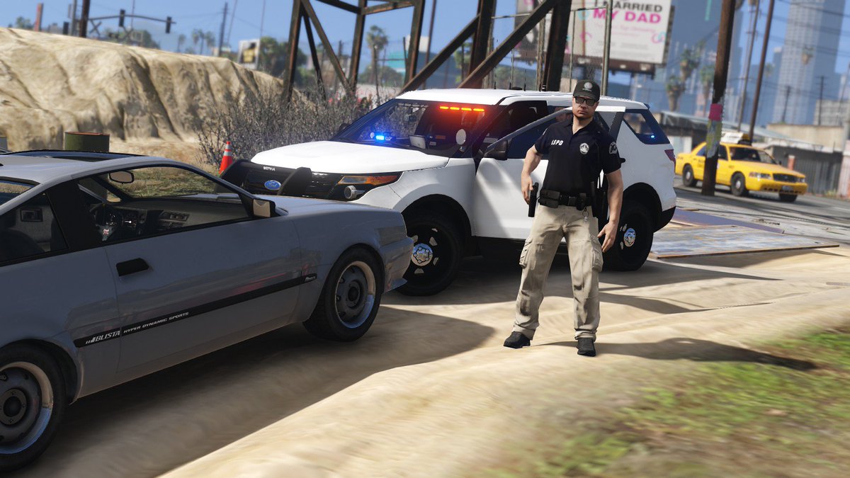 maxmov_'s tweet photo. Loving this thing. Do I look like @Polecat324 yet? #gangunit #fpiu #fordpolice #gta5 #lspdfr https://t.co/hUUHL595v8
