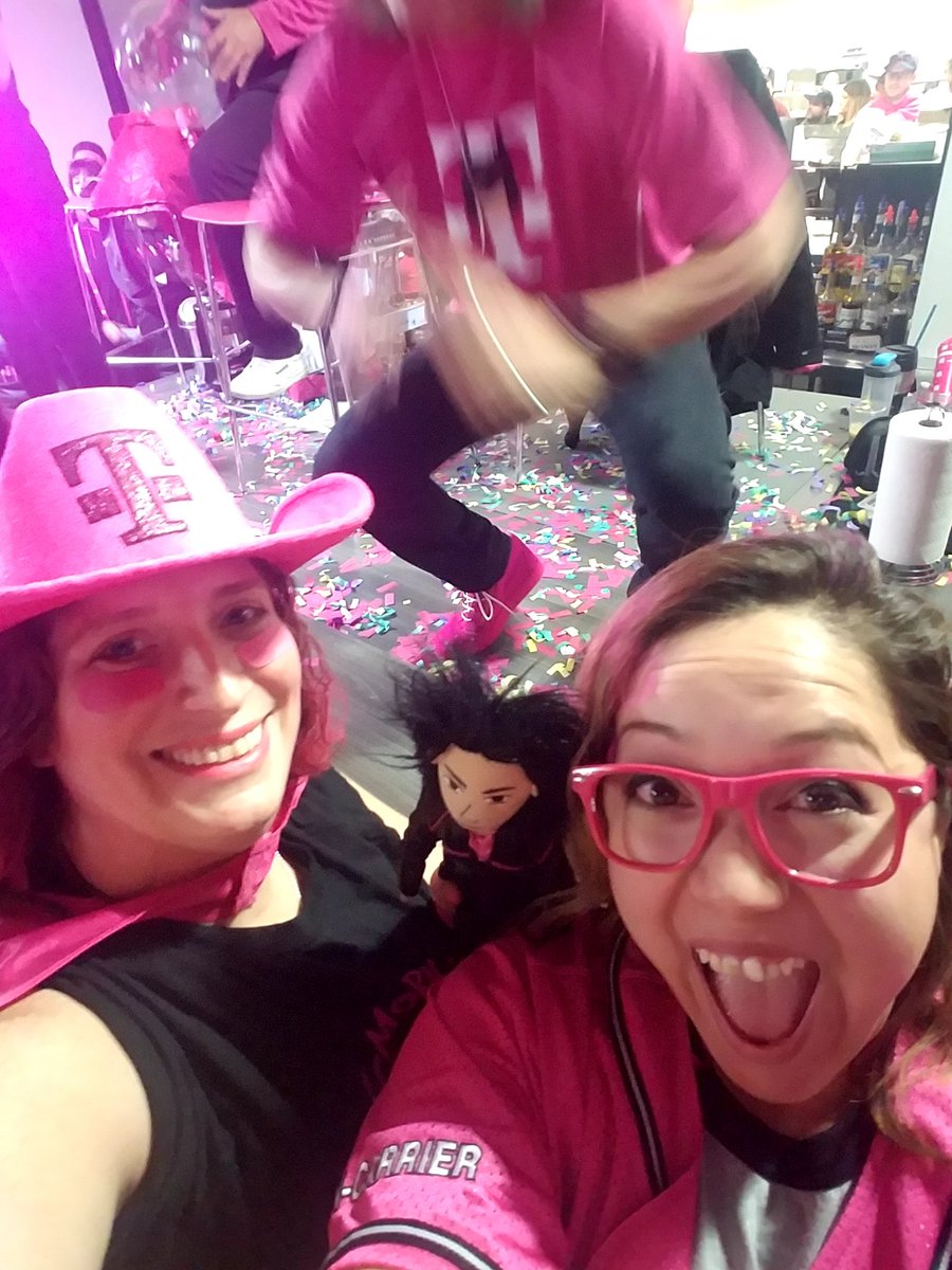SummerLilly5's tweet photo. Look who finally showed up to Meridian? @LegereDoll https://t.co/NDTfcbjZ1x