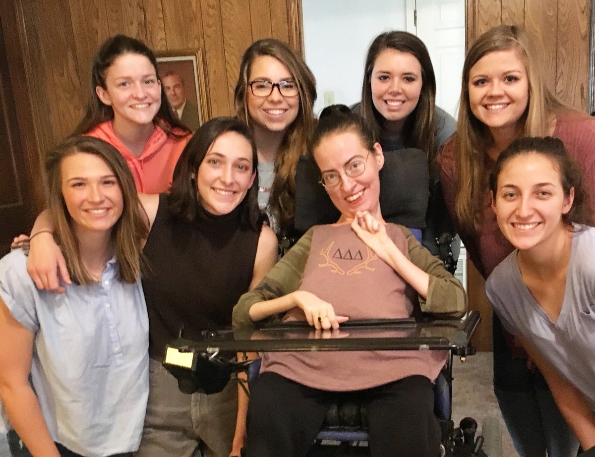 AlliJD3's tweet photo. Today I had some #special visitors β¨ Not only are they some of the #kindest, #smartest, #coolest @SouthwesternU #students, Iβm #lucky enough to call them my #TriDelta #sisters too! ππ #squadgoals #ΞΞΞ #GoGreek #GoTriDelta https://t.co/fmnld79Ie2