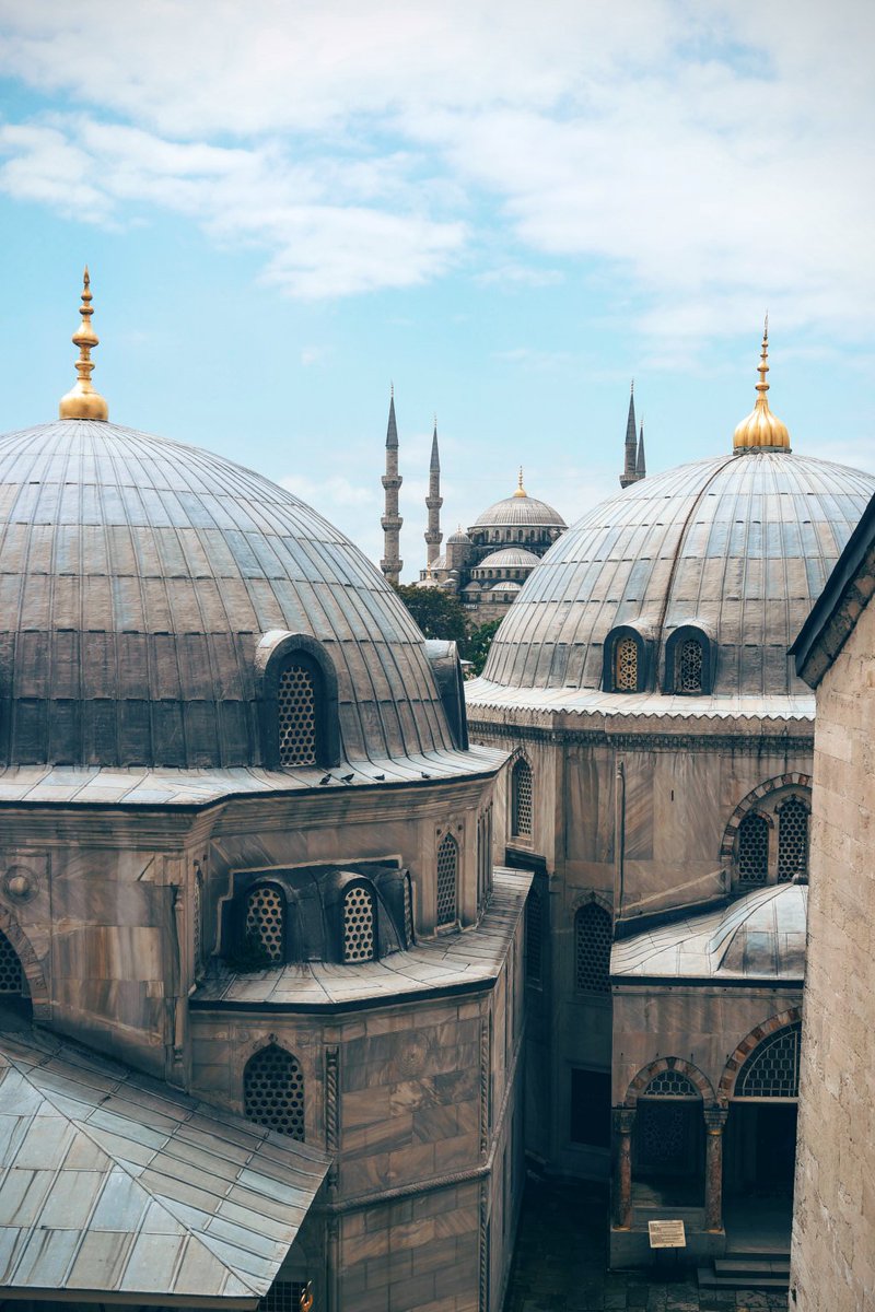anakbermatabiru's tweet photo. Hagia Sophia dibawa pergi https://t.co/BkXeMFg72K https://t.co/shIsAxOZl6