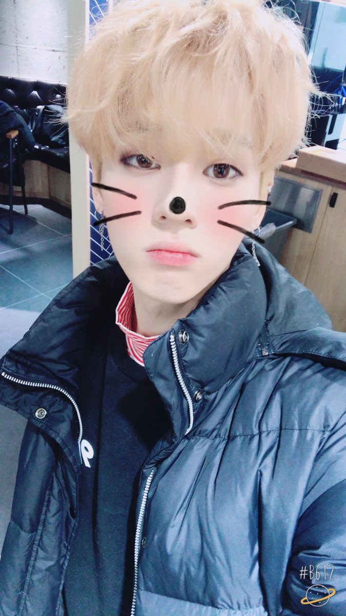 imfact_twt's tweet photo. #웅재 )))))춥다츄어😞😞이픈이들 감기조심!!!!!!! #더유닛 #제업 #태호 #웅재 #투표 https://t.co/Zr6DfPtX3v