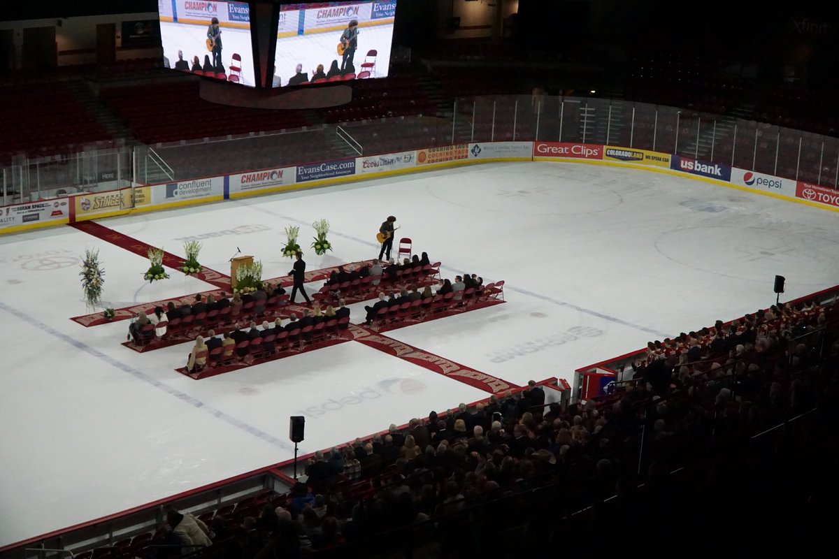 DU_Hockey's tweet image. A loving tribute for a kind, caring and funny man 

Jim Wiste will remain in our hearts forever #DU1NATION