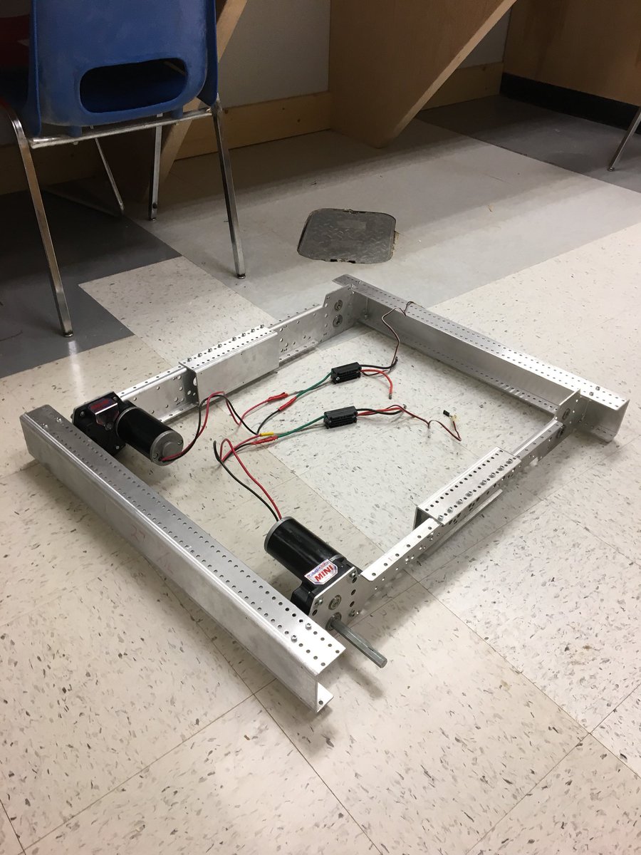 forthighschool's tweet photo. “Twice but nice” is torn down in 1hr after 6 weeks of work in #firststeamworks and a new robot is born! T-minus 40 days! #frc #FIRSTPowerUp #omgrobots #EIPS #FortSask https://t.co/oyqbIGml9v