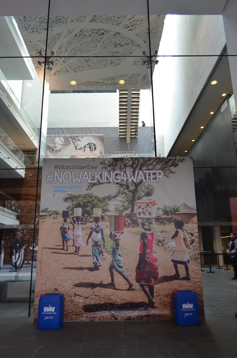 MuseoMyT's tweet photo. ¡Ven al #MyT, tómate una #selfie y publícala con #NoWalking4Water para que todos se enteren que en el mundo hay 3 millones de niñas que tienen que caminar 6 horas para poder beber agua limpia! @wearewater https://t.co/p9XjW6zxBd