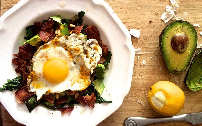 bluefinapps's tweet photo. When we think of fat, we imagine a burger with fries covered with cheese and oil... But there are also healthy fats! Fat is a macronutrient along with protein and carbohydrates. https://t.co/1BwJ80r396 https://t.co/IjGu9e0B3O