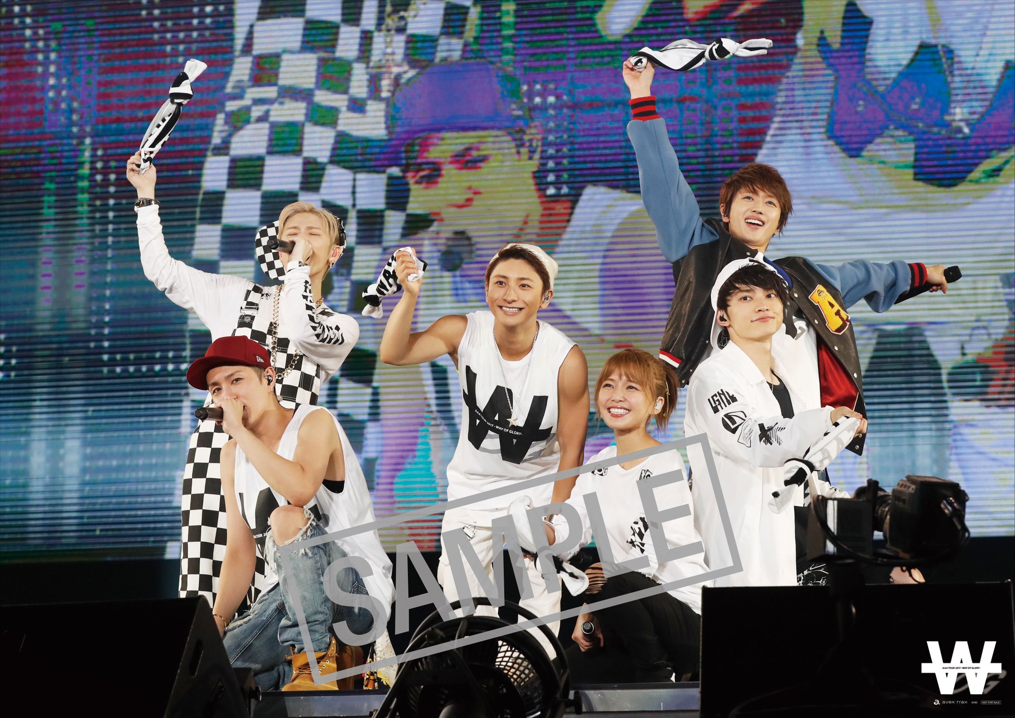 AAA - AAA DOME TOUR 2017 WAY OF GLORY (Regular version) [DVD