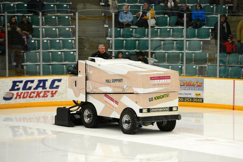 AlgebraHouse's tweet image. I'm rolling in this, tomorrow.
Thanks to @David_ABC21 for the driving tips!