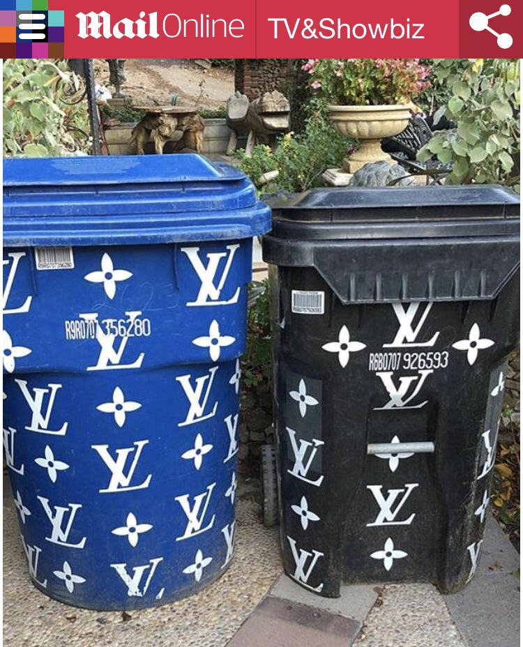 SarahJane Murphy on Twitter "Your Old Dear’s wheelie bins have made