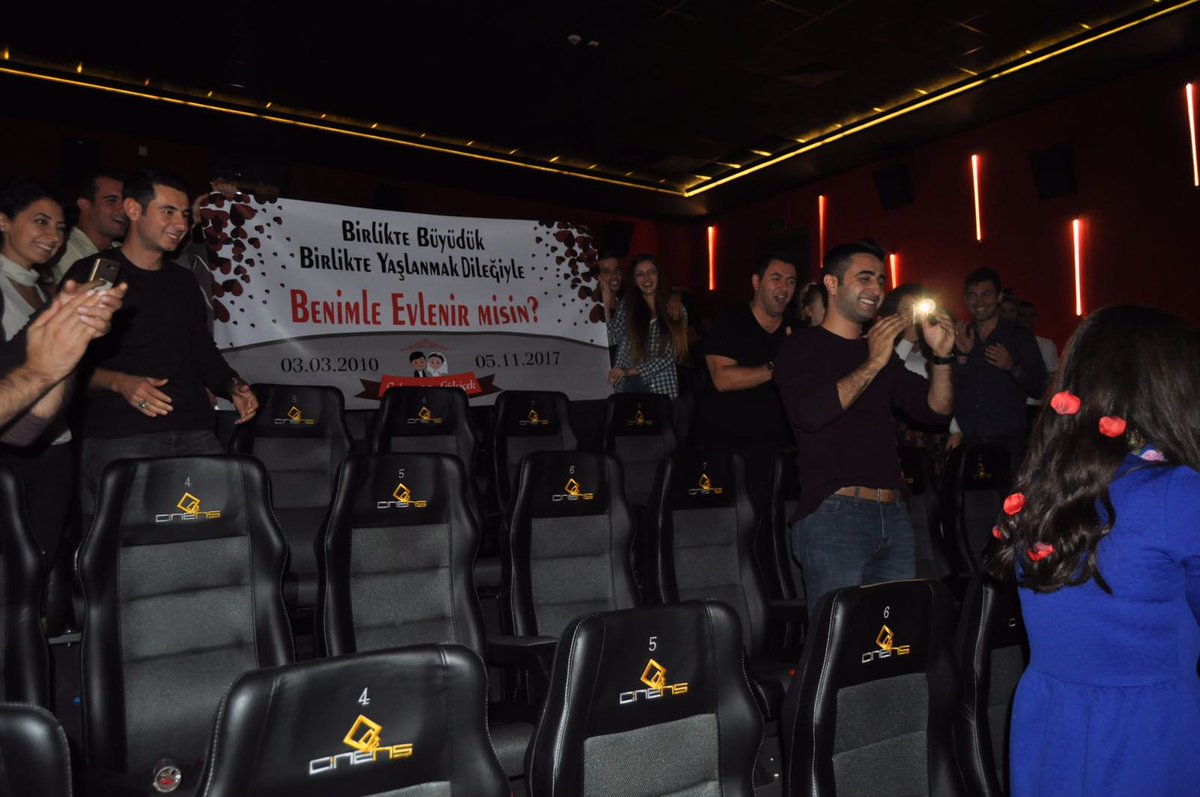Sinema`da evlilik teklifi organizasyonumuz #adana #organizasyon #adanaorganizasyon #evlilikteklifi #sevgililergünü #14şubat