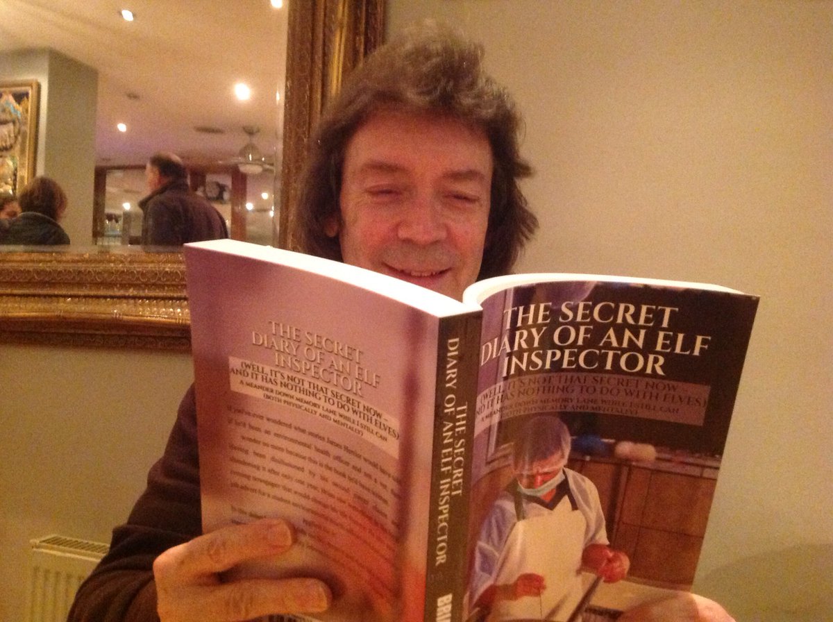 b_utting's tweet photo. #stevehackett #musiclegend #readingmybook  @AustinMacauley @HackettOfficial https://t.co/xIOfSJTrgD