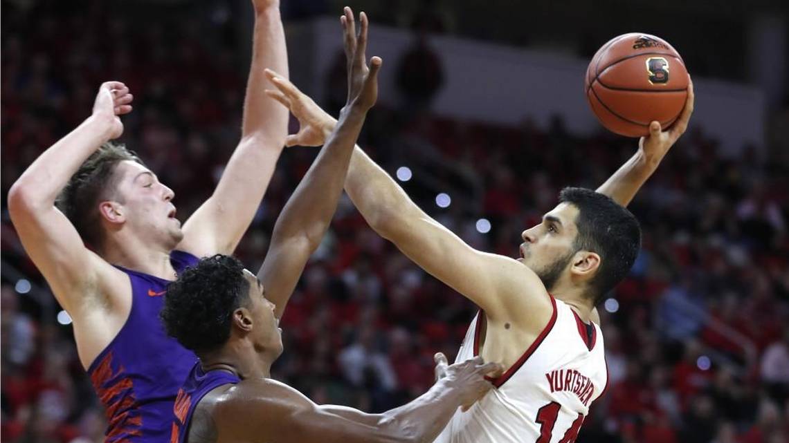 theobserver's tweet photo. Omer Yurtseven’s 29 points propel N.C. State past No. 19 Clemson. It's the 2nd straight ranked team the #Wolfpack has taken down.

https://t.co/8N3BjJ9MGD

@ClemsonMBB @PackMensBball @accmbb #ACCHoops #NCState #Wolfpack #NCSU #NCStatevsClemson #ClemsonvsNCState https://t.co/gccS8nACAI