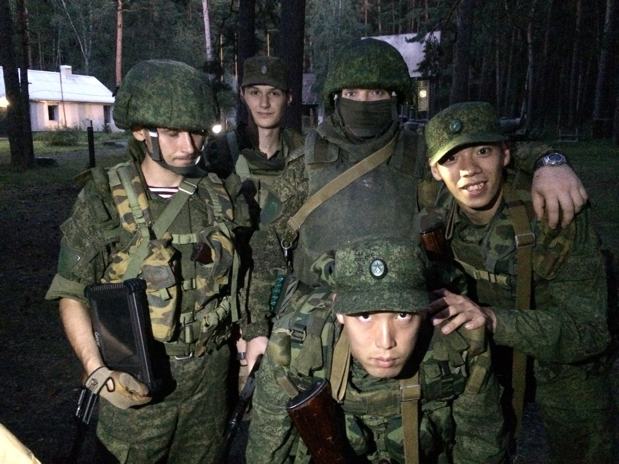 Tks ゴプニクおじさん 祖国で広がる友達の輪 Russianmilitarycamp17summer 今年こそロシアに行きミリタリーキャンプをしたい 16年のミリタリーキャンプで日本にはできない経験が数多くあり様々なことを学べて多くのロシア人との交流ができました