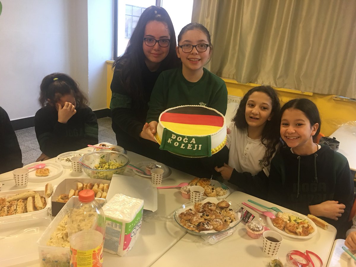 Şişli Doğa’da Alman mutfağı etkinliğinde hem yedik hem de yaptıklarımızı Almanca sunduk👏🏻@sisli_doga_ort @ddestegul35 <a href="/UdoKywall/">Udo Kywall</a> <a href="/DogaAlmanca/">Doğa Koleji Almanca</a>