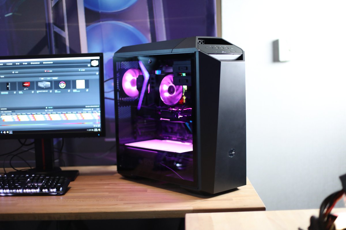 CoolerMaster's tweet photo. Gain more. More freedom of layout. More accessories. New everything else. It's the MasterCase MC-series. #CMCES2018 #CMLV2018 https://t.co/56XXtsxKRB