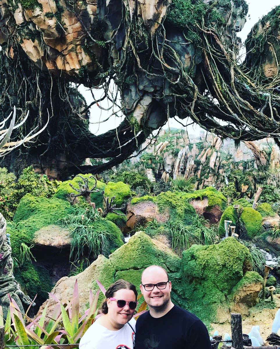Talking_Magic's tweet photo. Pandora is incredible! It's been an amazing day! β¨#TalkingMagic #WaltDisneyWorld #AnimalKingdom https://t.co/mloGjUoUyK