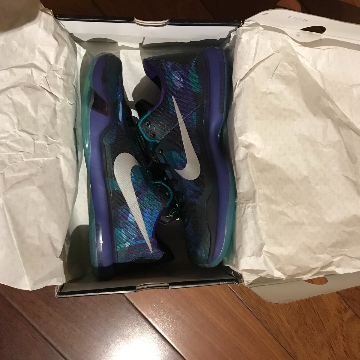 kgsfootwear's tweet photo. KOBE X
PEACH JAM
Condition: Deadstock
Size: 10.5
Price: $90
Contact via DM if you would like to purchase
#nike #kobe #kobe10 #nikebasketball #lalakers #onlineshopping #sneakers #basketball #shopping #basketball #follow #kickgamestupid #kgsfootwear https://t.co/bhBTo5UKhF