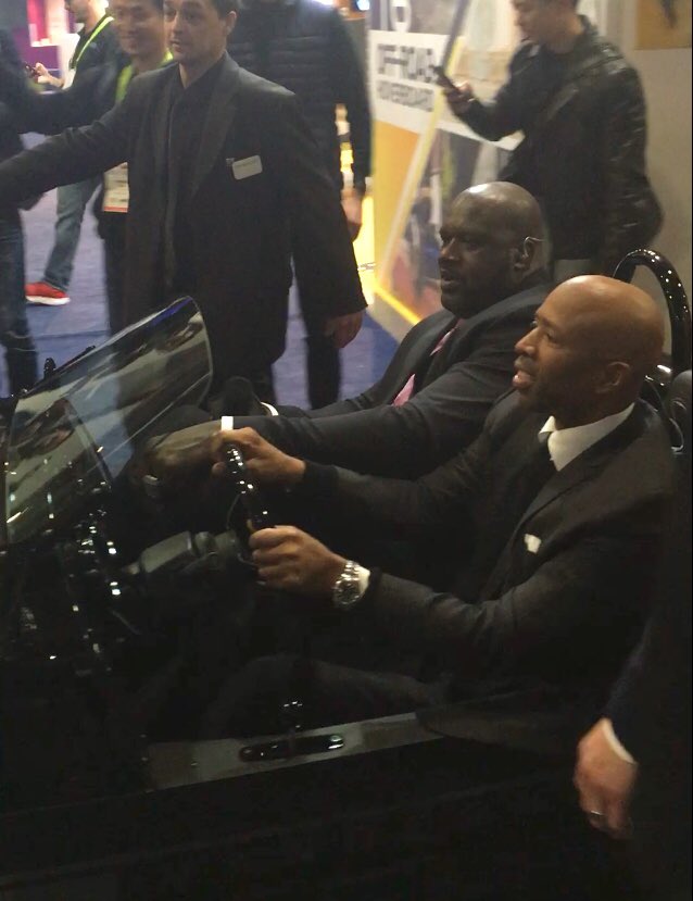 teamESiMi's tweet photo. @SHAQ and @TheJetOnTNT from #NbaonTNT testing out the @vanderhallusa Electric Edison three-wheel car #ces https://t.co/0SG75CIbI7