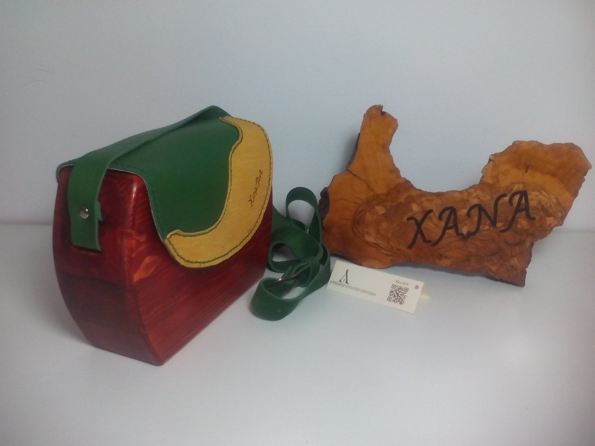 xanapiel's tweet photo. #bolso #bandolera #fusion #maderapiel #handmade
🌸🌸🌻🌸🌸🌻🌸🌸
#encargos #regalos #personalizados #arreglos #artesania #madera #piel
🌸🌸🌻🌸🌸🌻🌸🌸
#FelizViernes https://t.co/aScXkly3GF