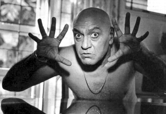 FilmHistoryPic's tweet photo. Tribute to the great AMRISH PURI on death anniversary.
Started his career as stage actor at Prithvi theatre. Has also worked in regional cinema in 7 languages. Remembered for his iconic villainous roles - Mogambo, Thakral, Chhadda, Bhujang, Pasha, Balwant Rai, Durjan Singh. https://t.co/Sn32OruKIS