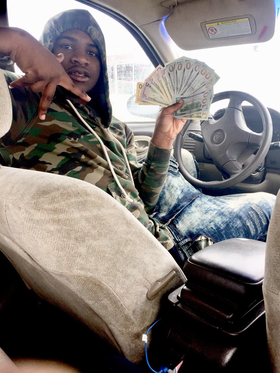 PwYcZayMula's tweet photo. Ion Even Rob No More Found A Plug Ran It Up Ion Smoke Out The Ounce Nomore 🌪👳🏾‍♂️ StyDownYoungNigga YoRineComing https://t.co/6NWhVqxha9
